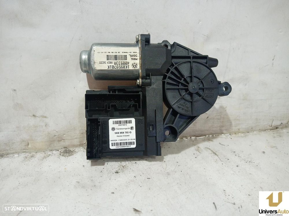 MOTOR ELEVADOR DE VIDRO FRONTAL ESQUERDO VOLKSWAGEN GOLF V 2006 -1K0959793 - 8