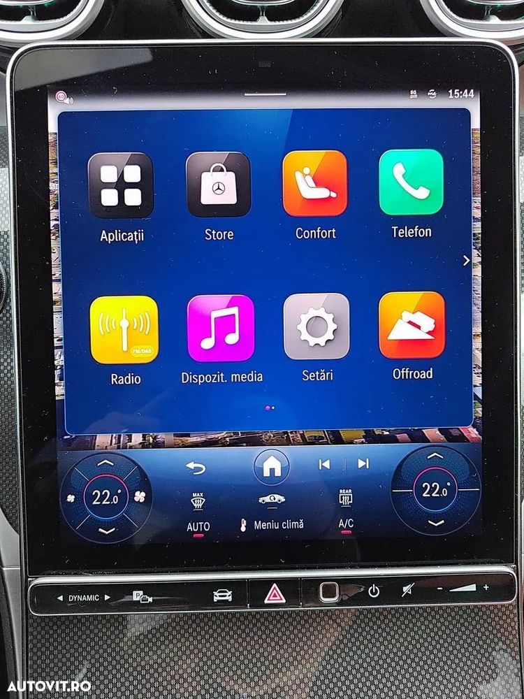 Mercedes-Benz GLC 300 4Matic 9G-TRONIC AMG Line Advanced - 17