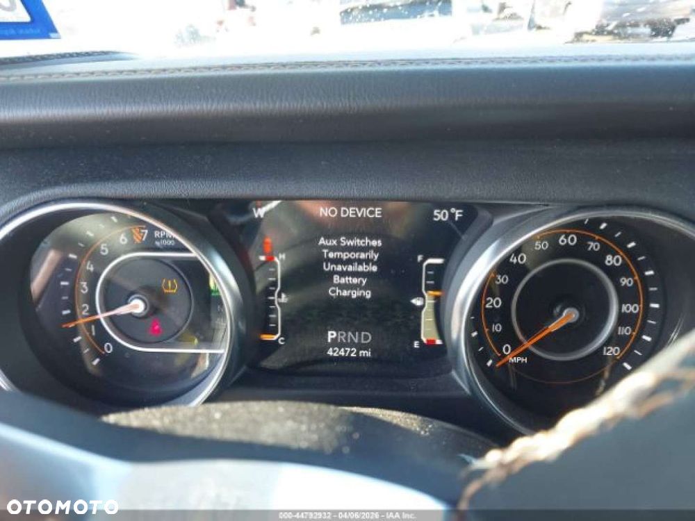 Jeep Wrangler - 11