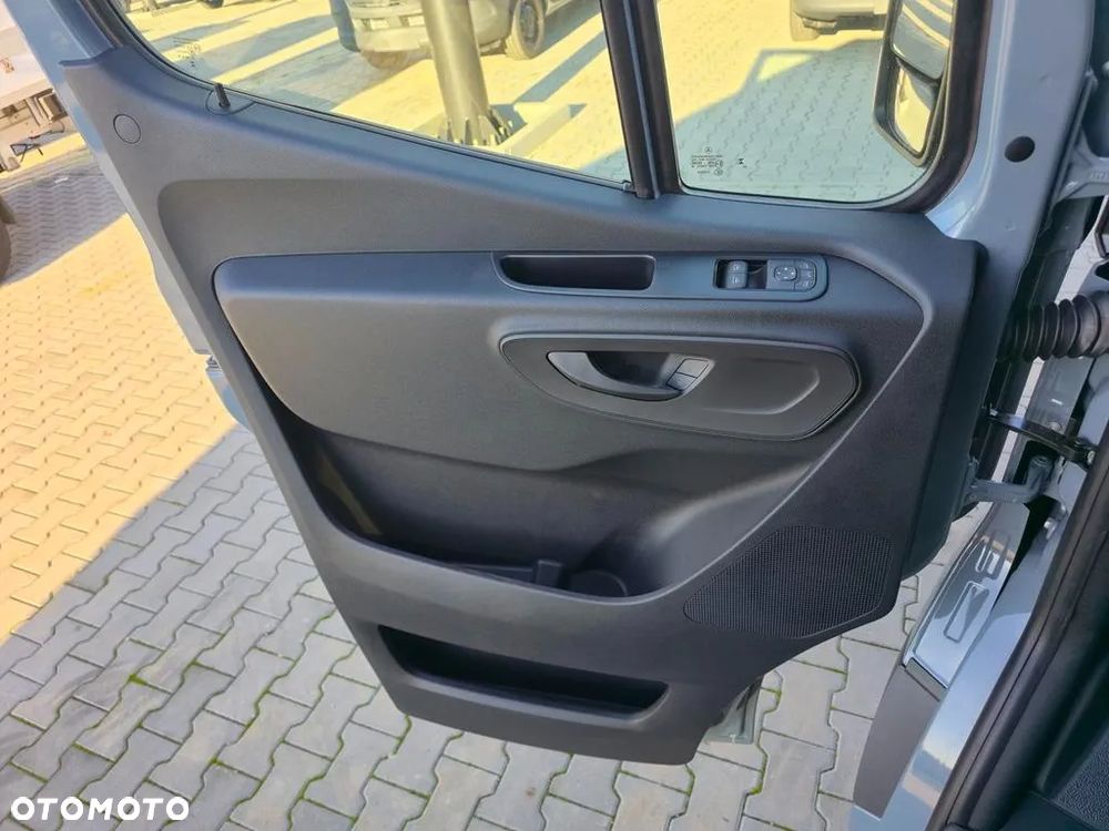 Mercedes-Benz Sprinter 317 CDI Long BASE 9G-Tronic - 11