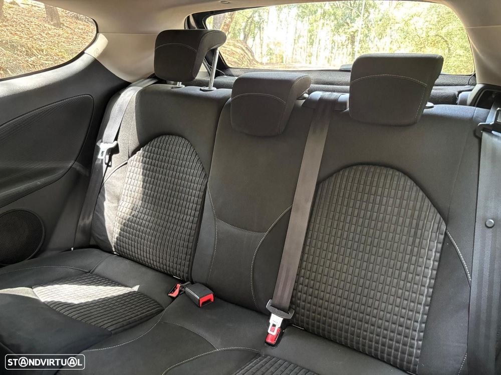 Alfa Romeo MiTo - 16