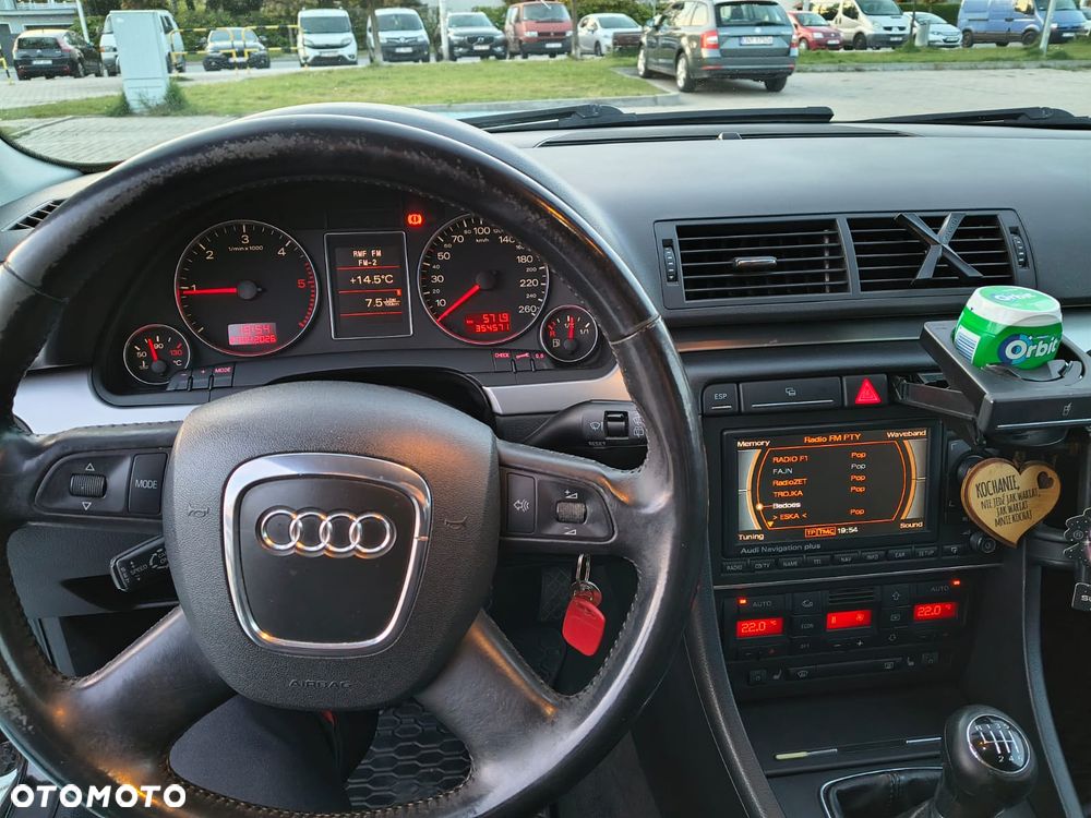 Audi A4 Avant 2.0 TDI - 15