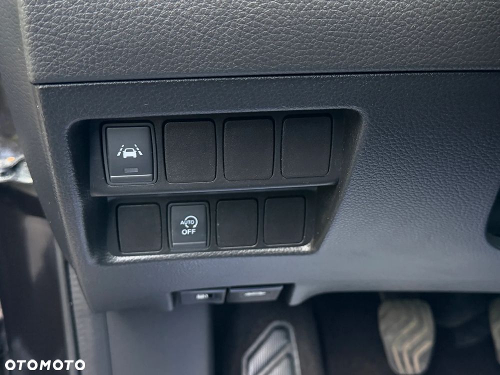 Nissan Qashqai 1.5 dCi N-Connecta - 29