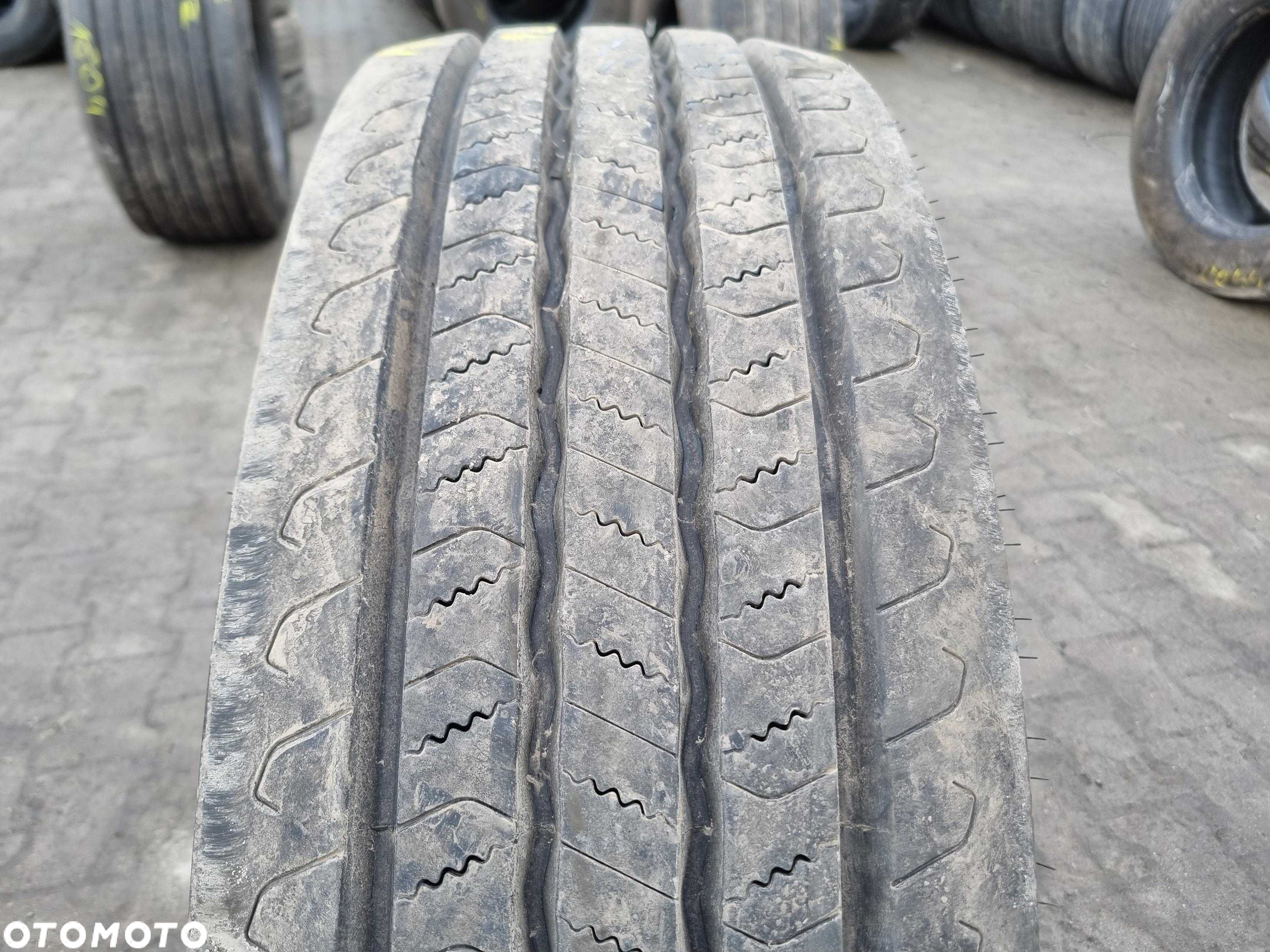 315/70R22.5 Opona UNIROYAL FH40 12-13mm Przód FH 40 - 4