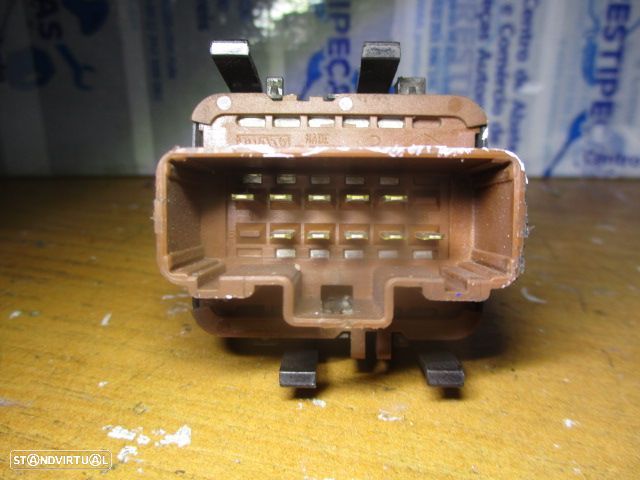 Interruptor 315040 RENAULT MEGANE 2 2003 VIDROS RENAULT MEGANE 2 2003 1.5DCI 80CV 5P CINZA - 3