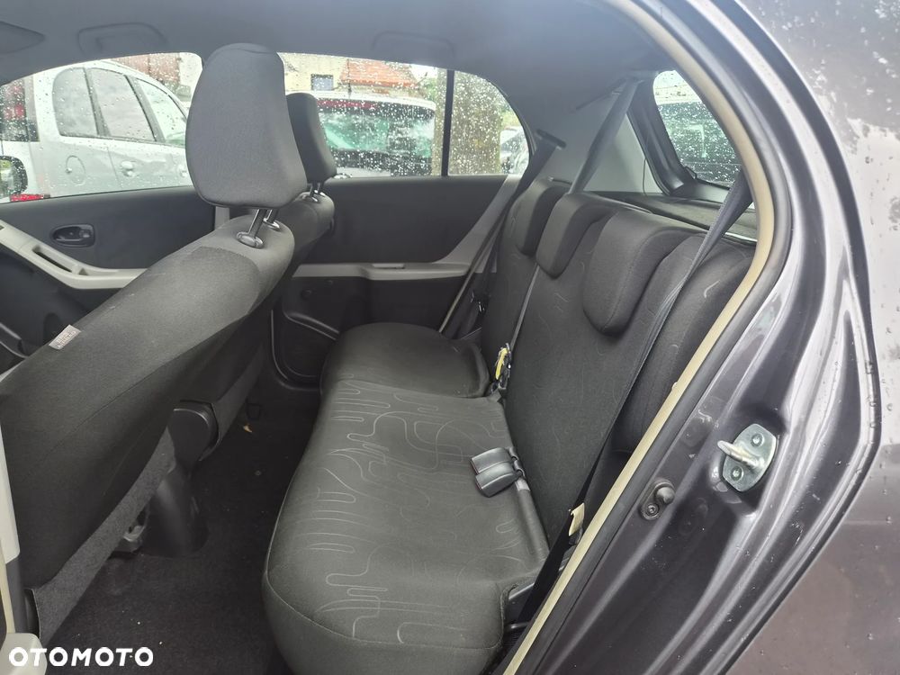 Toyota Yaris 1.33 VVT-i Sol - 17