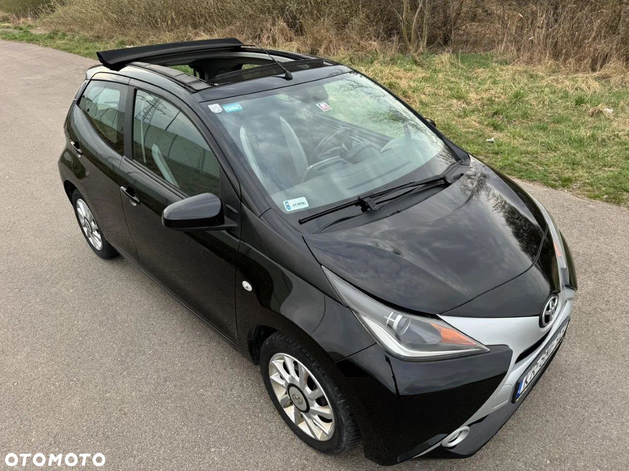 Toyota Aygo x-play - 1