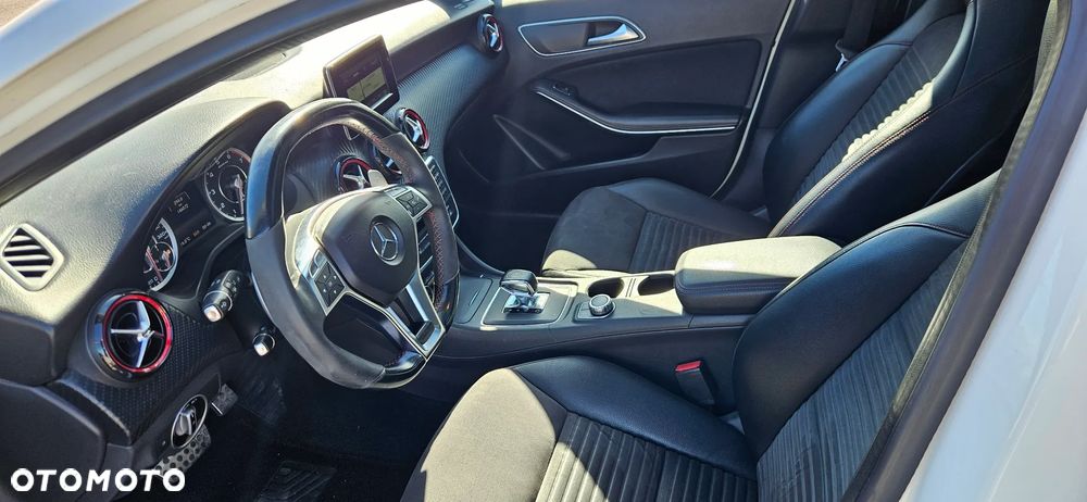 Mercedes-Benz Klasa A 45 AMG 4-Matic - 14