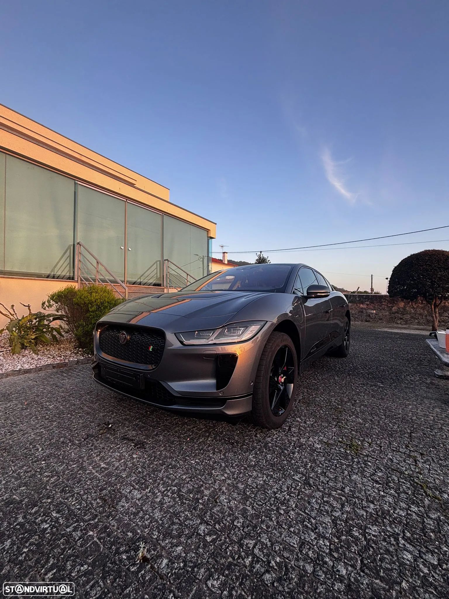 Jaguar I-Pace EV400 AWD R-DYNAMIC SE - 1