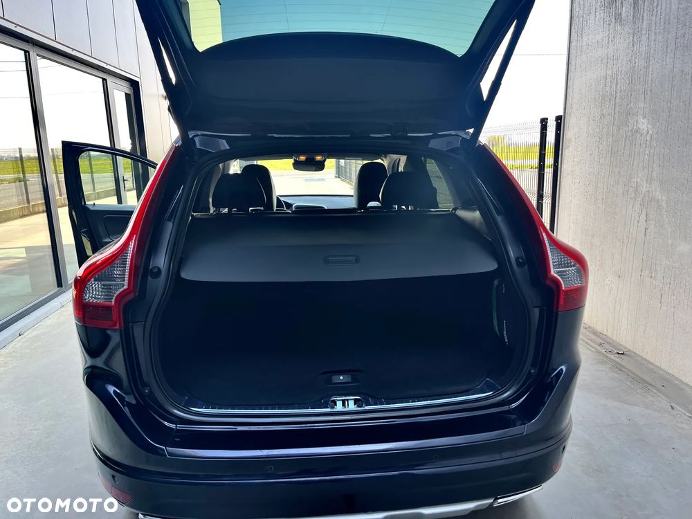 Volvo XC 60 D3 Geartronic Summum - 36