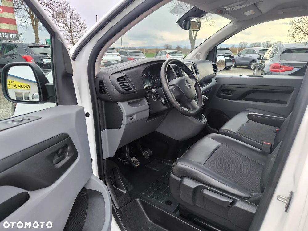 Opel Vivaro - 16