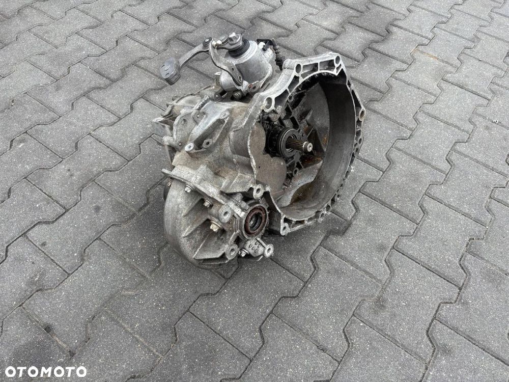 SKRZYNIA BIEGÓW 1.7 CDTI M32017D OPEL ASTRA J 2010 - 2
