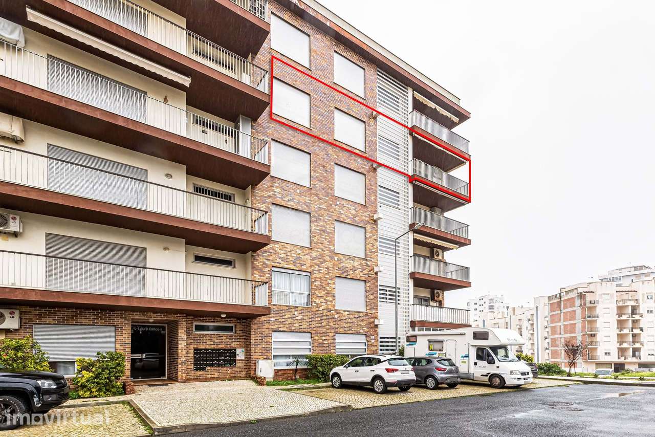 A. Pêra - Apartamento T2 C/2 WC + Piscina + Parque Infantil - Grande imagem: 4/26