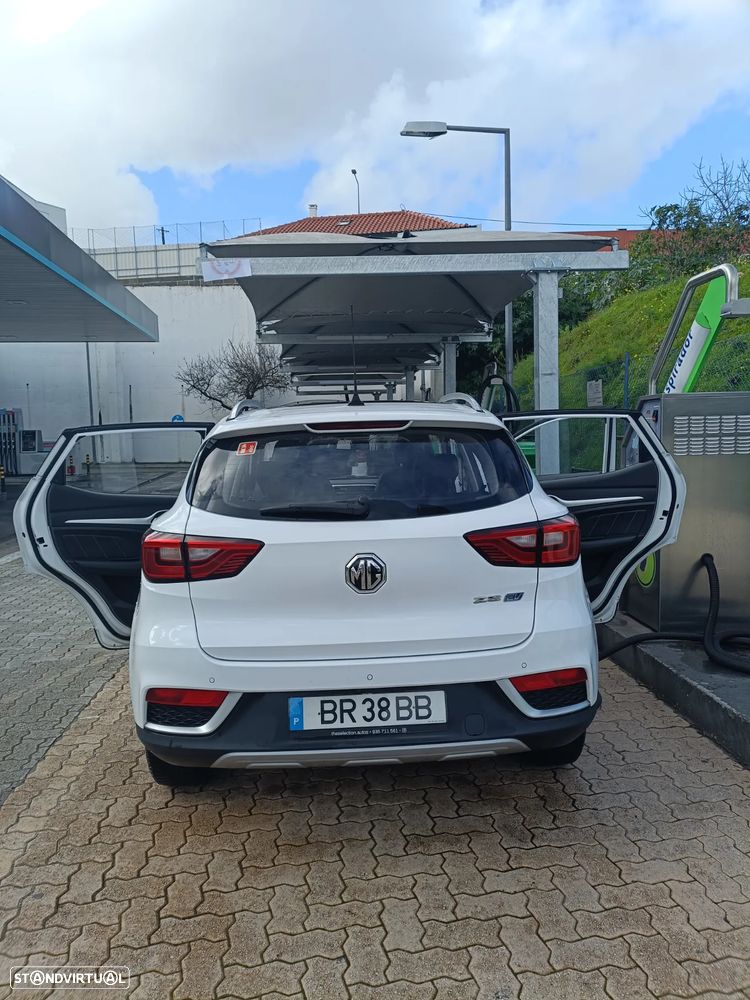 MG ZS Luxury - 9