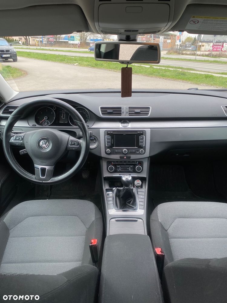 Volkswagen Passat 1.6 TDI BlueMotion - 6