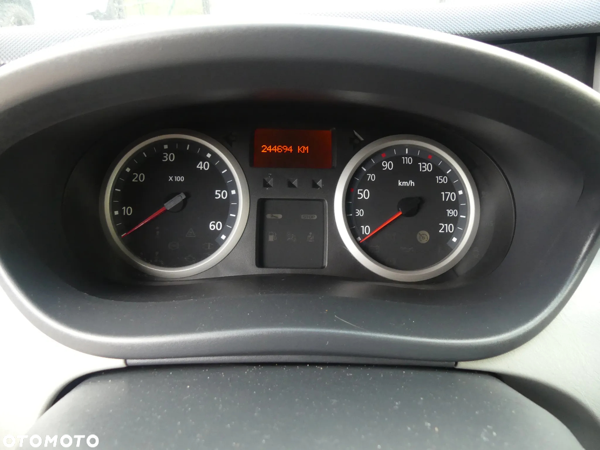 Renault Trafic 2.0 dCi 115 FAP Grand Passenger Black Edition - 8