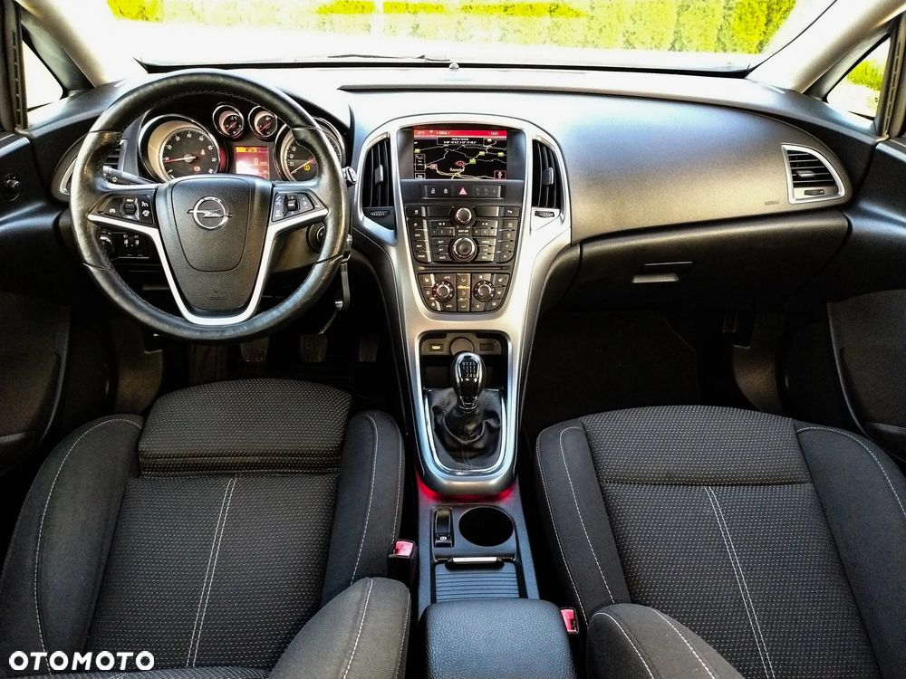 Opel Astra 1.4 Turbo Innovation - 29