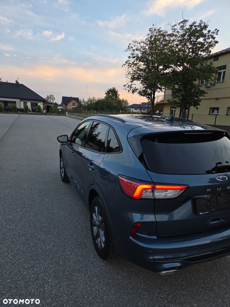 Ford Kuga - 10