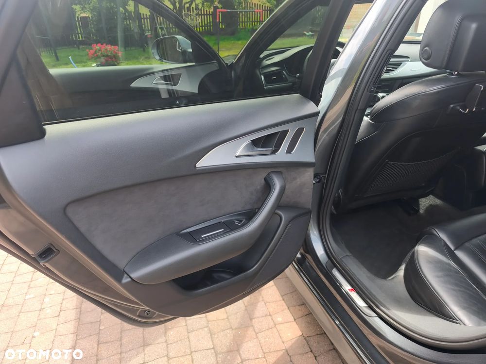 Audi A6 Avant 2.0 TDI quattro S tronic - 11