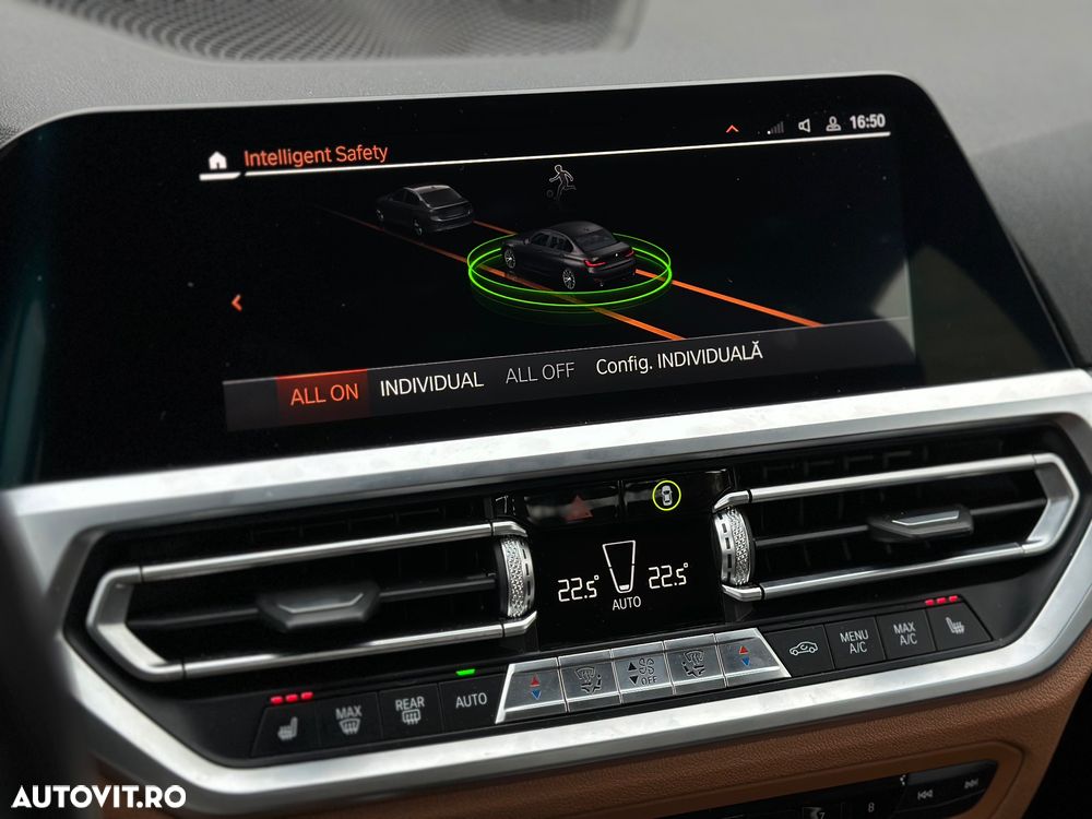 BMW Seria 3 330e Aut. - 24