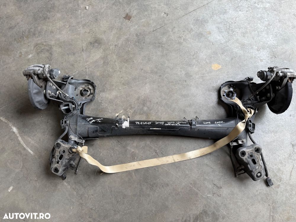 Punte spate completa cu discuri PEUGEOT 2008 an 2019-2025 fara rugina stare foarte buna - 1
