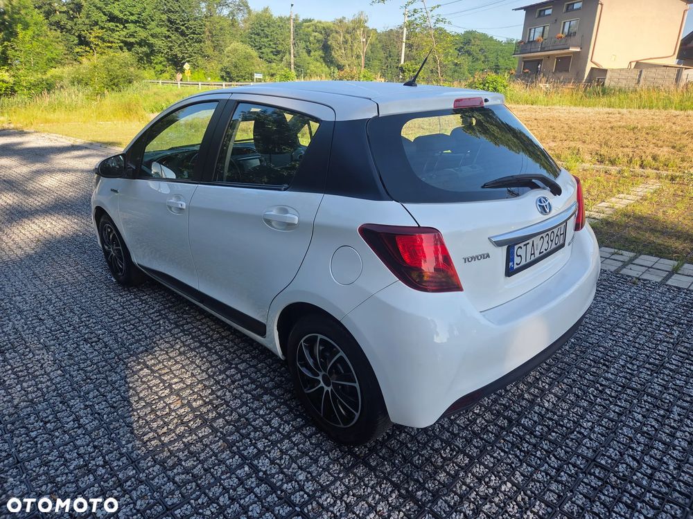 Toyota Yaris Hybrid 100 Premium EU6 - 4