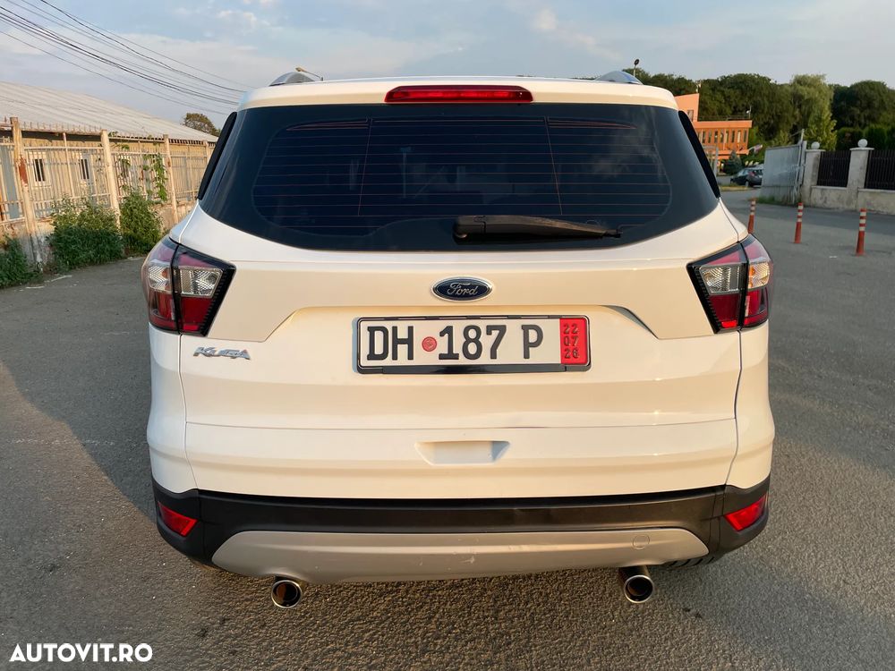 Ford Kuga 2.0 TDCi 4x4 Aut. Titanium - 4