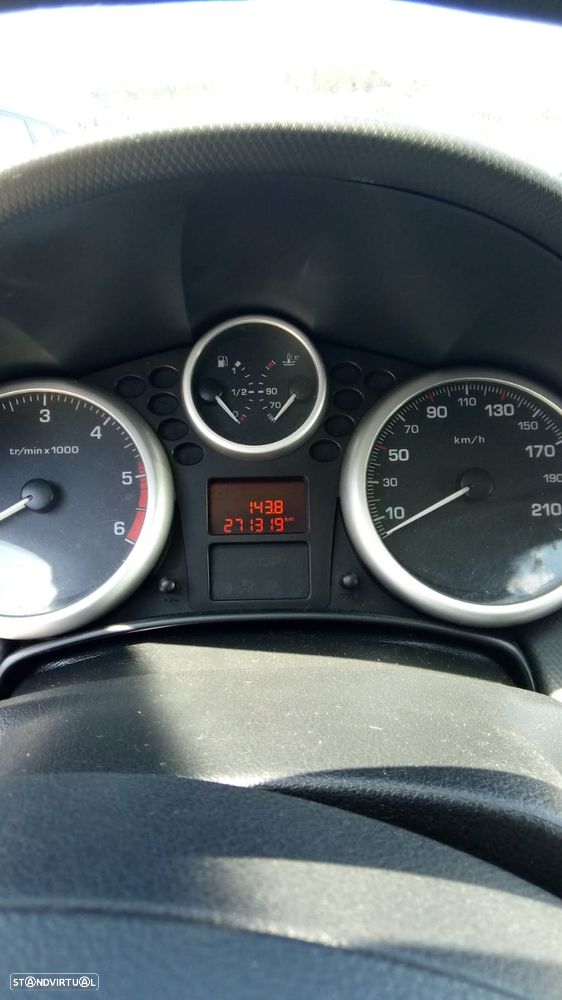 Peugeot 207 1.4 HDi Urban - 1