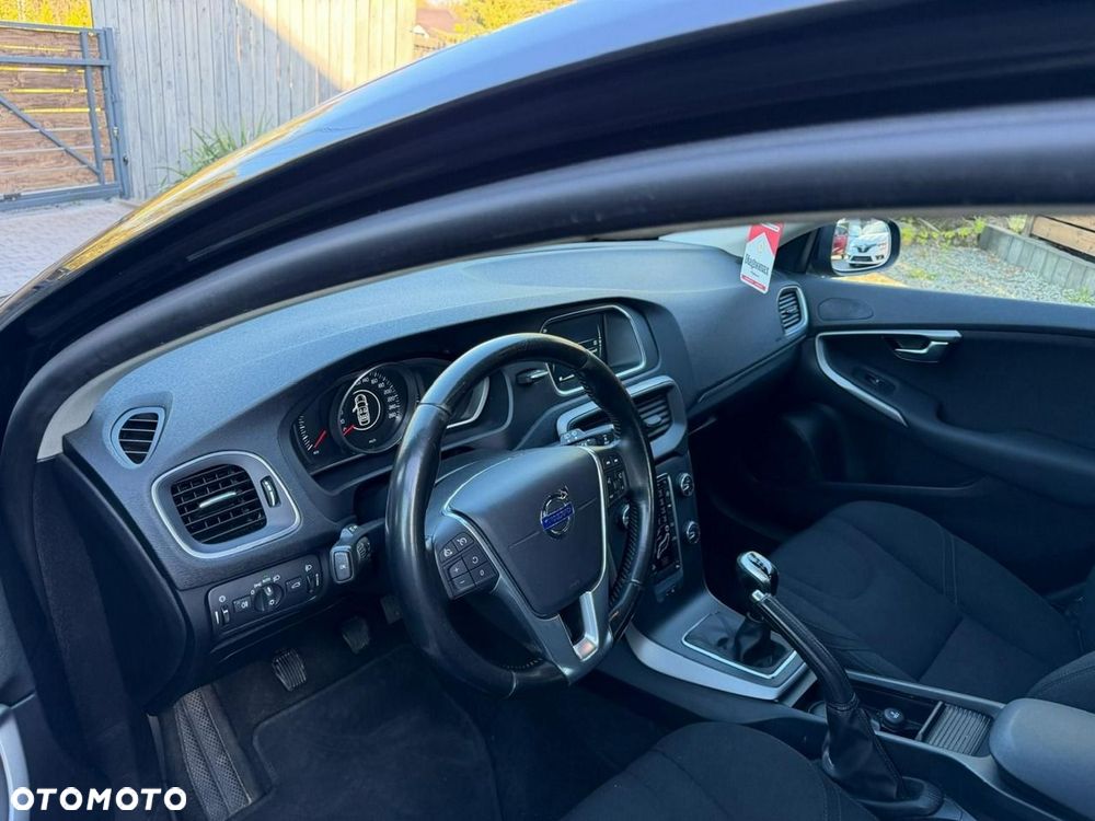 Volvo V40 - 10