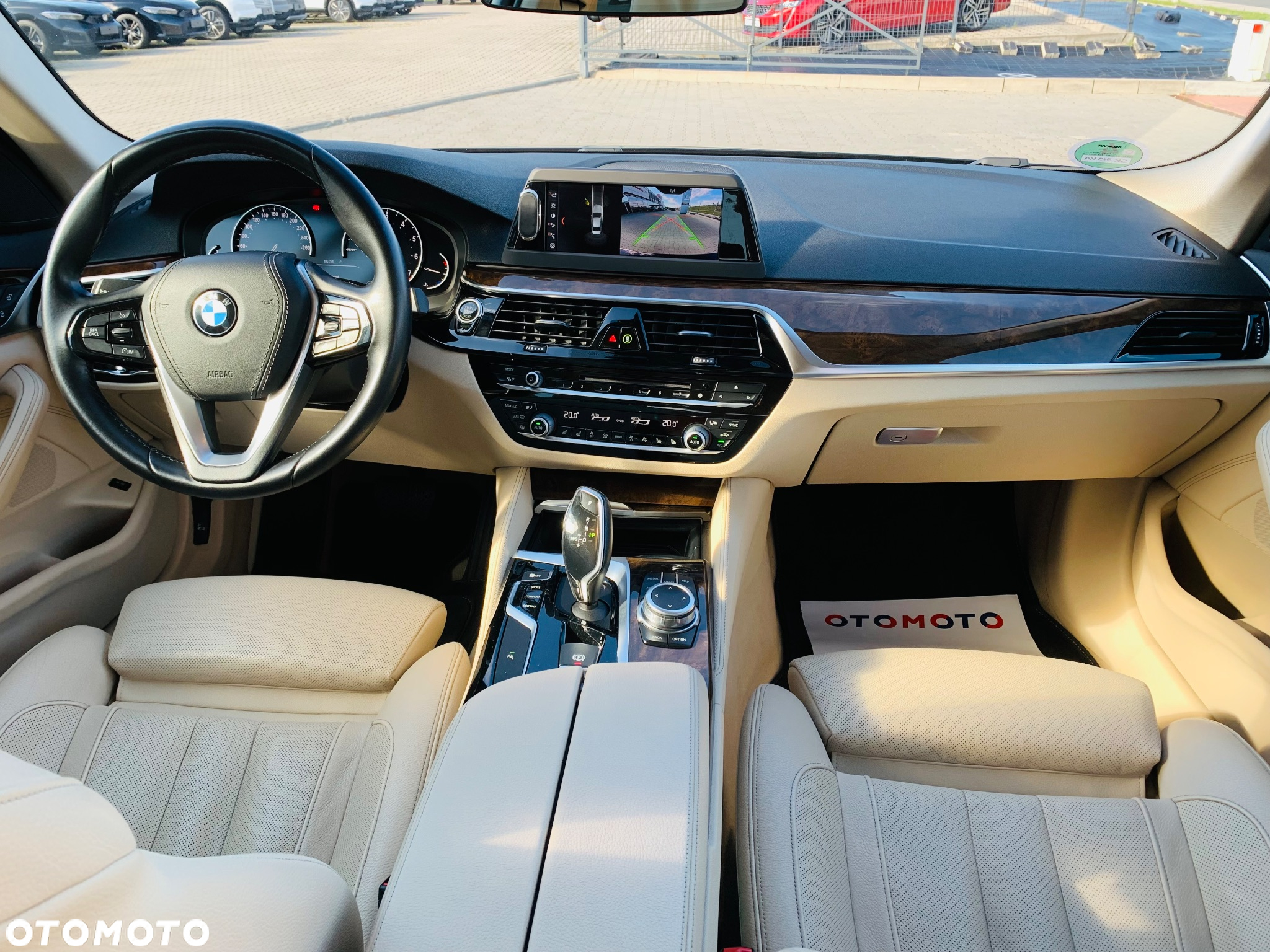BMW Seria 5 530i GPF xDrive Luxury Line - 29