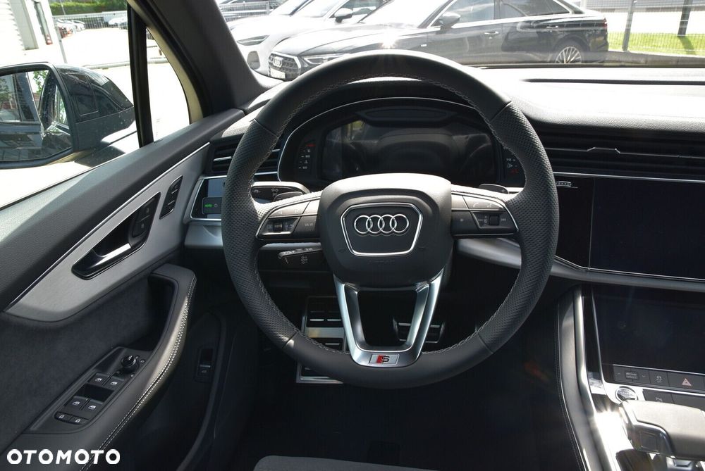 Audi Q7 - 9
