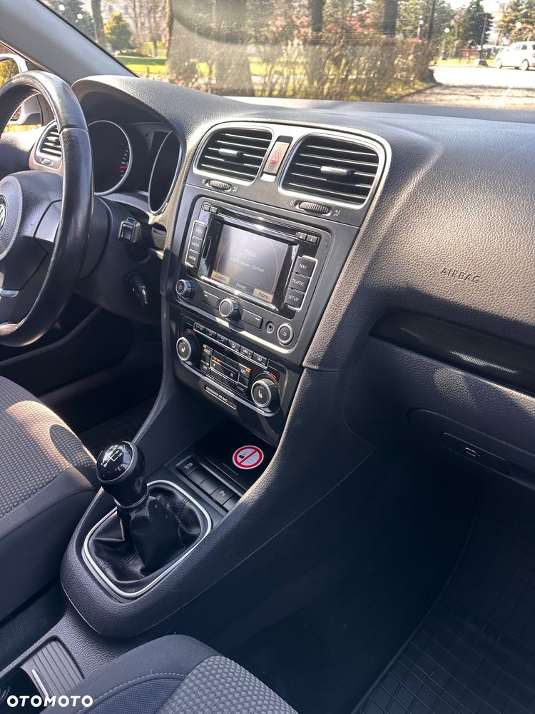 Volkswagen Golf 1.6 TDI DPF Style - 24