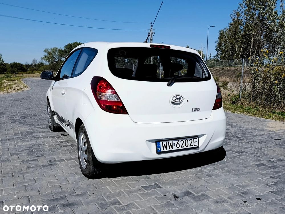 Hyundai i20 - 15