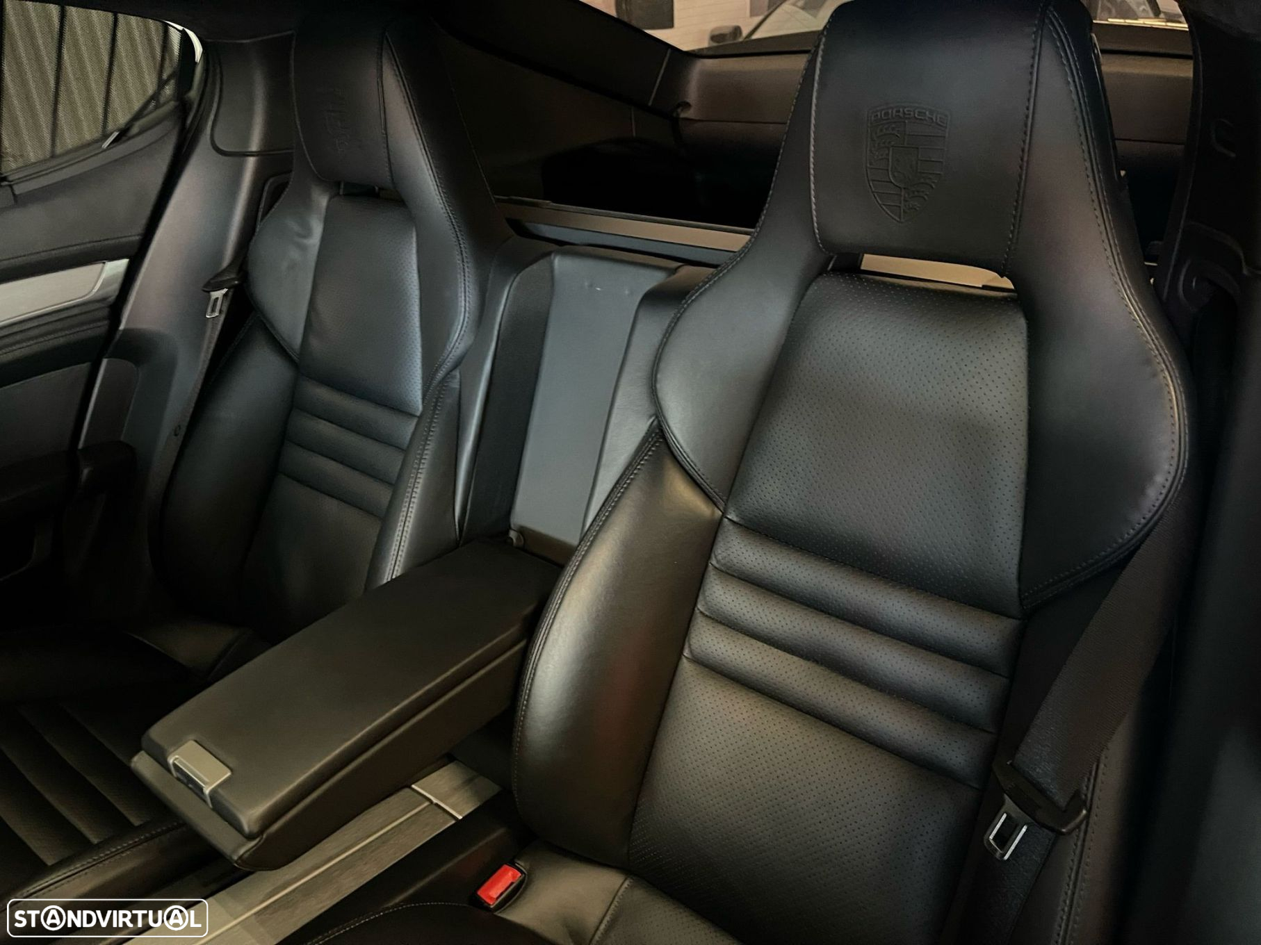 Porsche Panamera Turbo PDK - 36