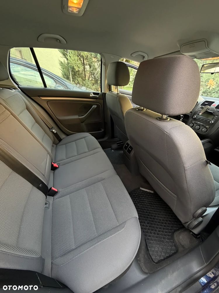 Volkswagen Golf 1.6 Comfortline - 18