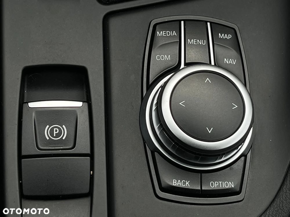 BMW X1 xDrive25e Advantage - 28