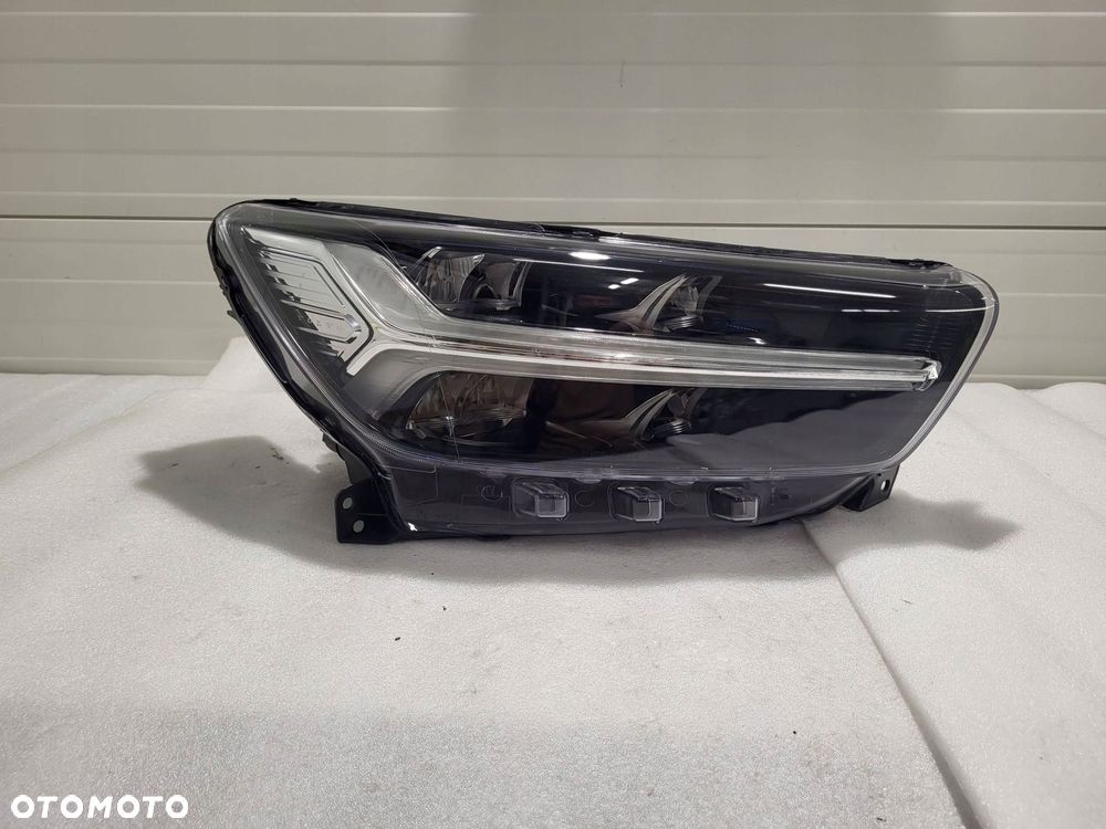 volvo xc40 mid led przód strona prawa kompletna 32342525 - 1