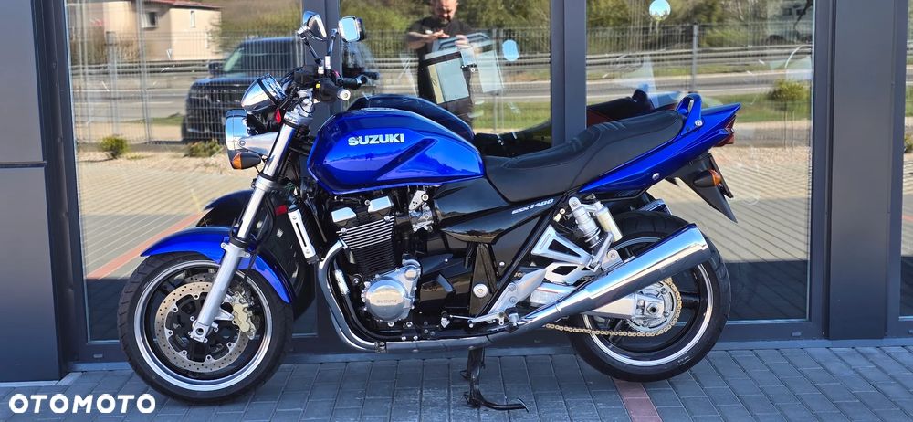 Suzuki GSX - 25