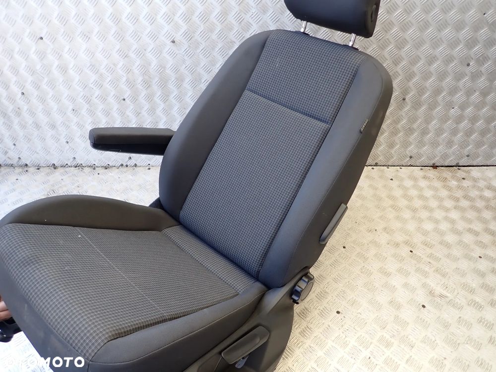 FOTEL LEWY VW  CADDY  FORD CONNECT MK 3  5QF881105AA - 6
