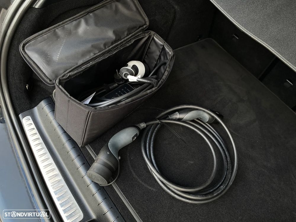 Mercedes-Benz C 300 e T 9G-TRONIC Avantgarde Advanced - 59