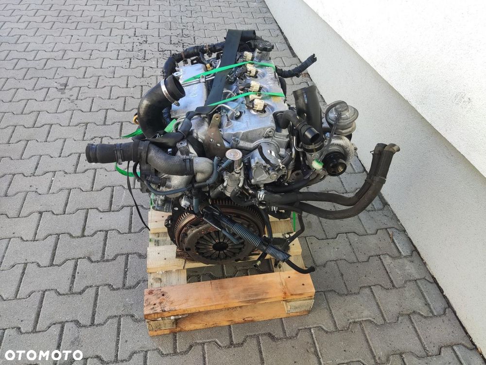 SILNIK KOMPLETNY WTRYSKIWACZE TURBINA TOYOTA RAV4 II 2.0 D4D 2001-2005 1CD - 4