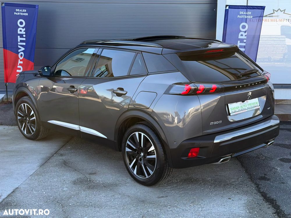 Peugeot 2008 PureTech 130 EAT8 GT Pack - 10