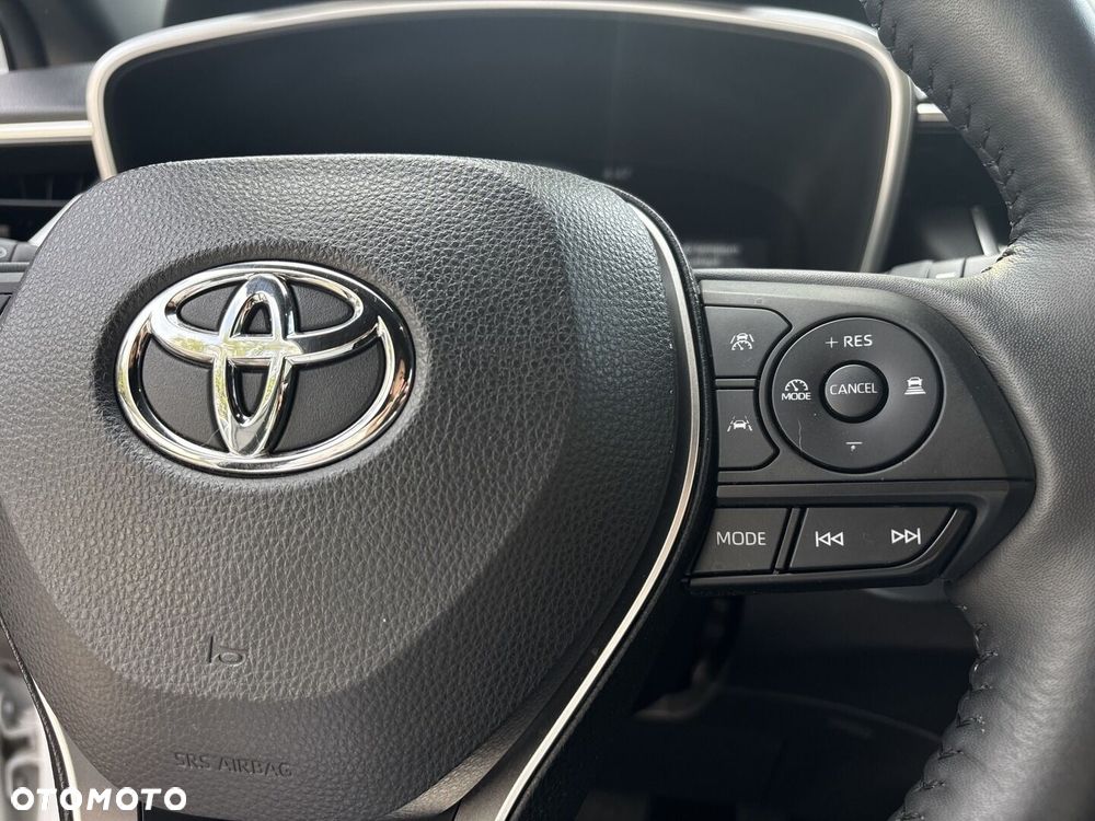 Toyota Corolla Cross - 25