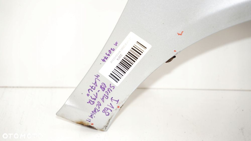 BŁOTNIK PRAWY PRZÓD SKODA OCTAVIA II 08-13R LA7W - 5