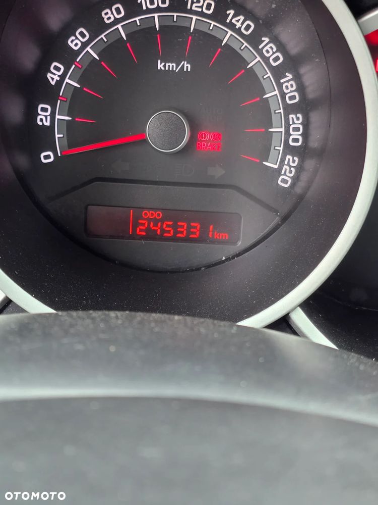 Kia Venga 1.4 CVVT Attract - 18