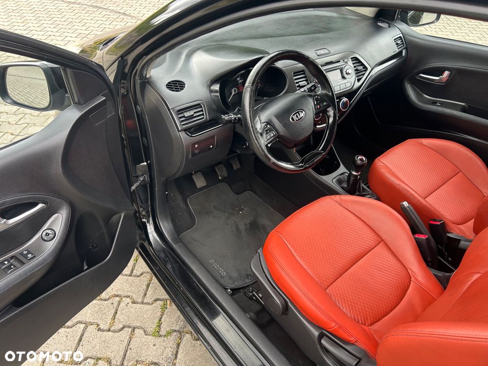 Kia Picanto 1.0 Fifa World Cup Edition - 9