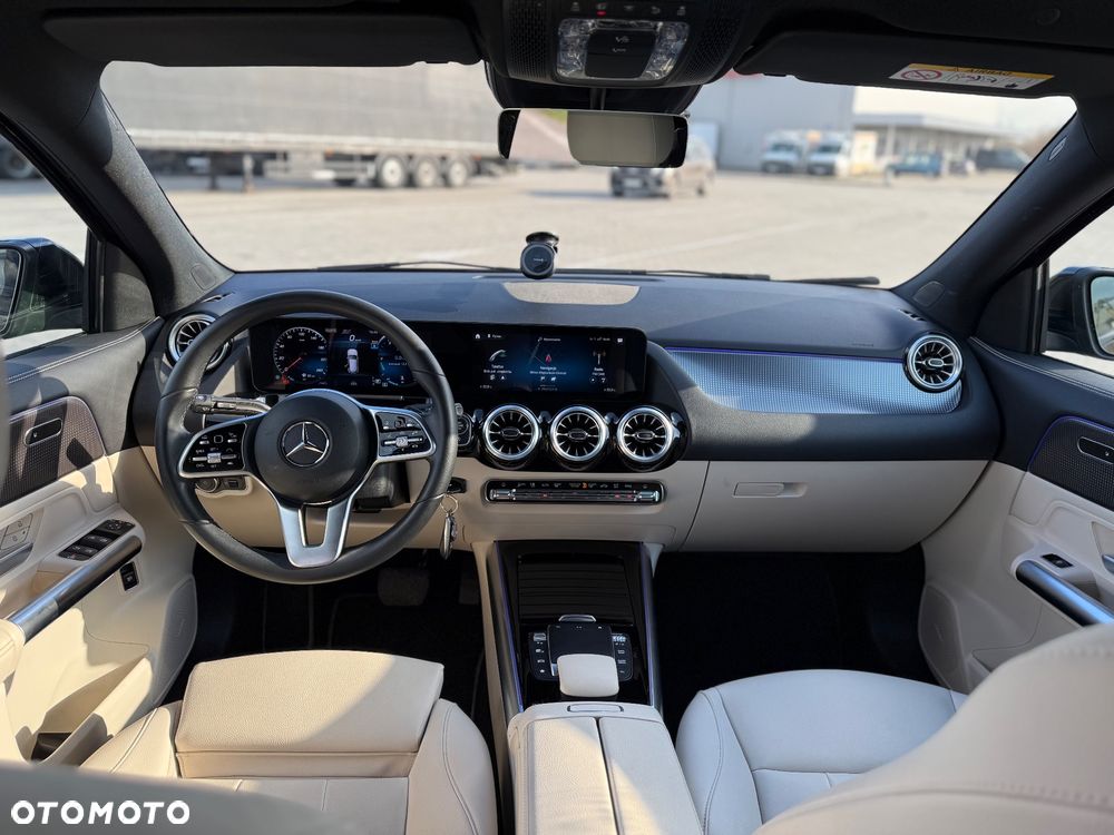 Mercedes-Benz GLA 220 d 4-Matic AMG Line - 1