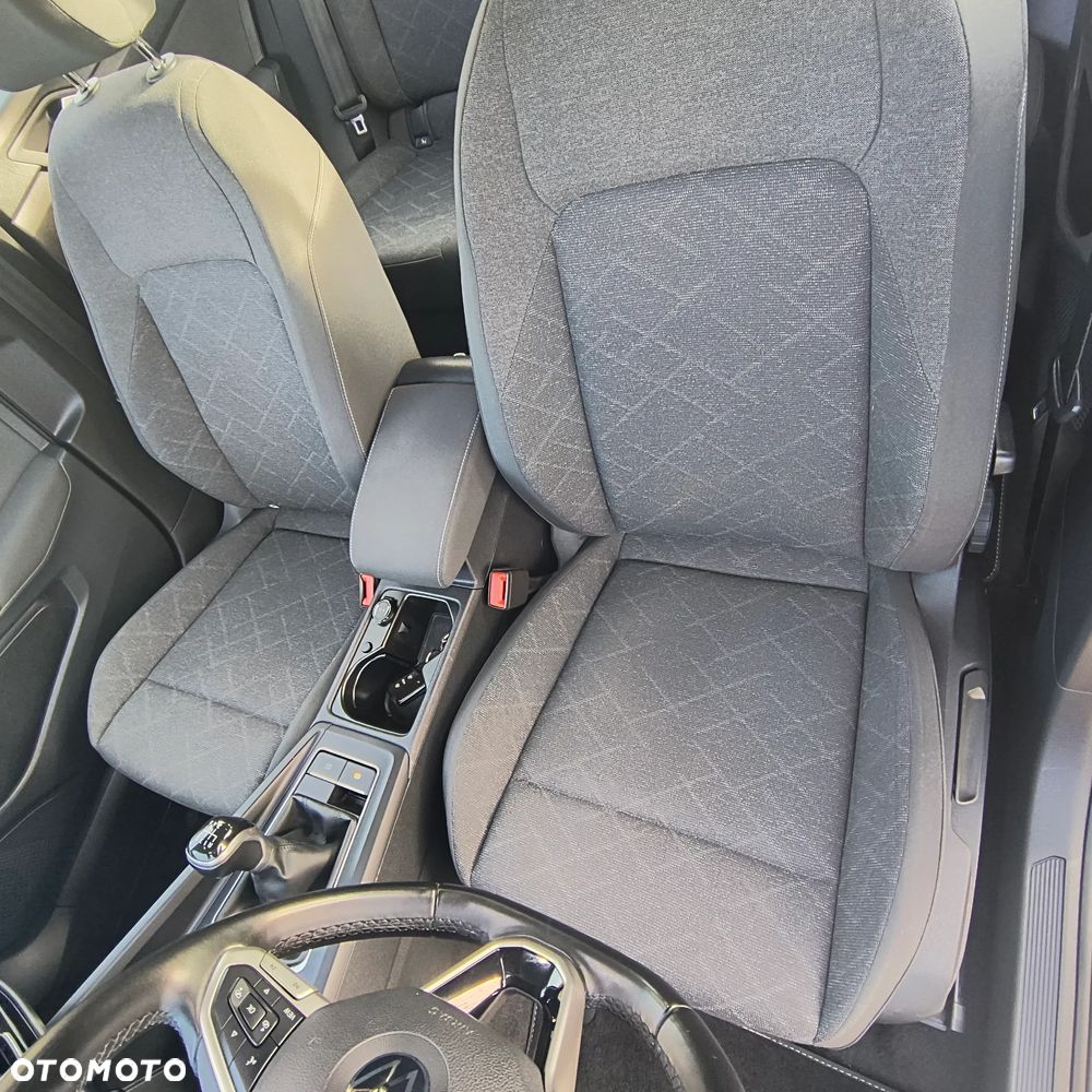 Volkswagen Golf VIII 1.5 TSI EVO Life - 27