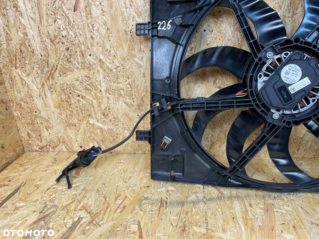 WENTYLATOR CHŁODNIC OBUDOWA VW GOLF VIII 2.0 TSI 5WA121205 5WA959455J 2019- - 3
