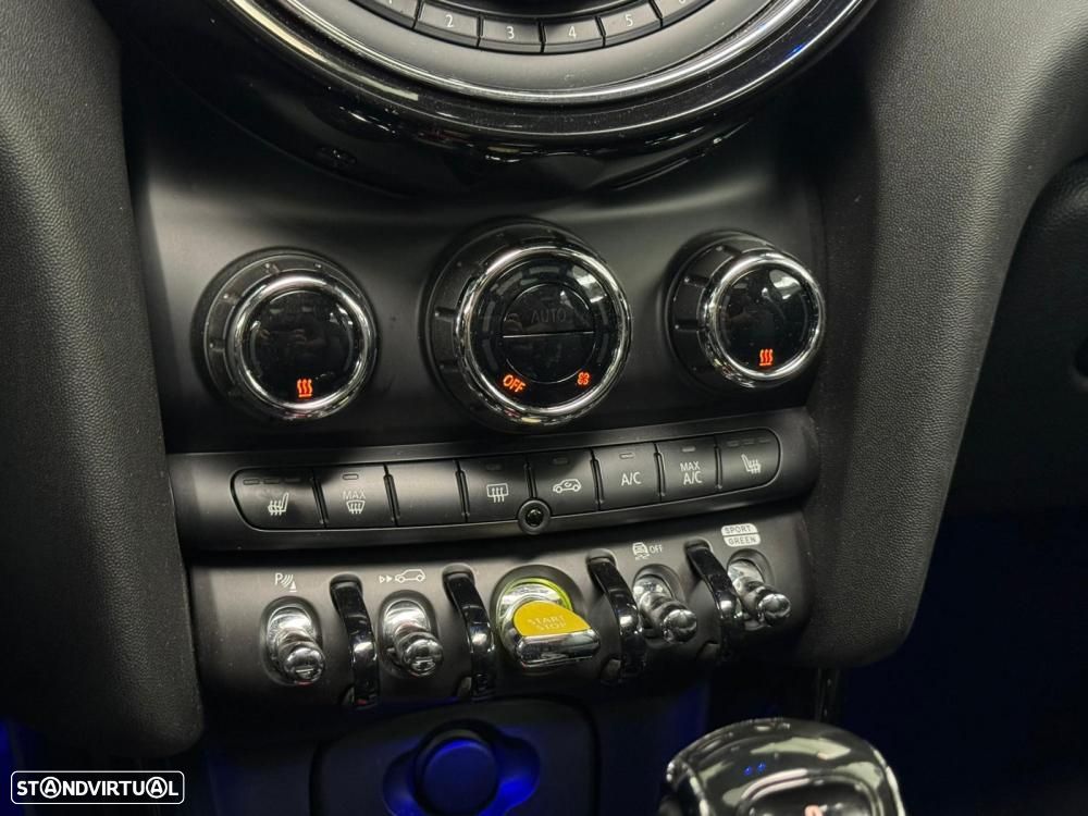 MINI 3 Portas Cooper SE Premium Essential - 36